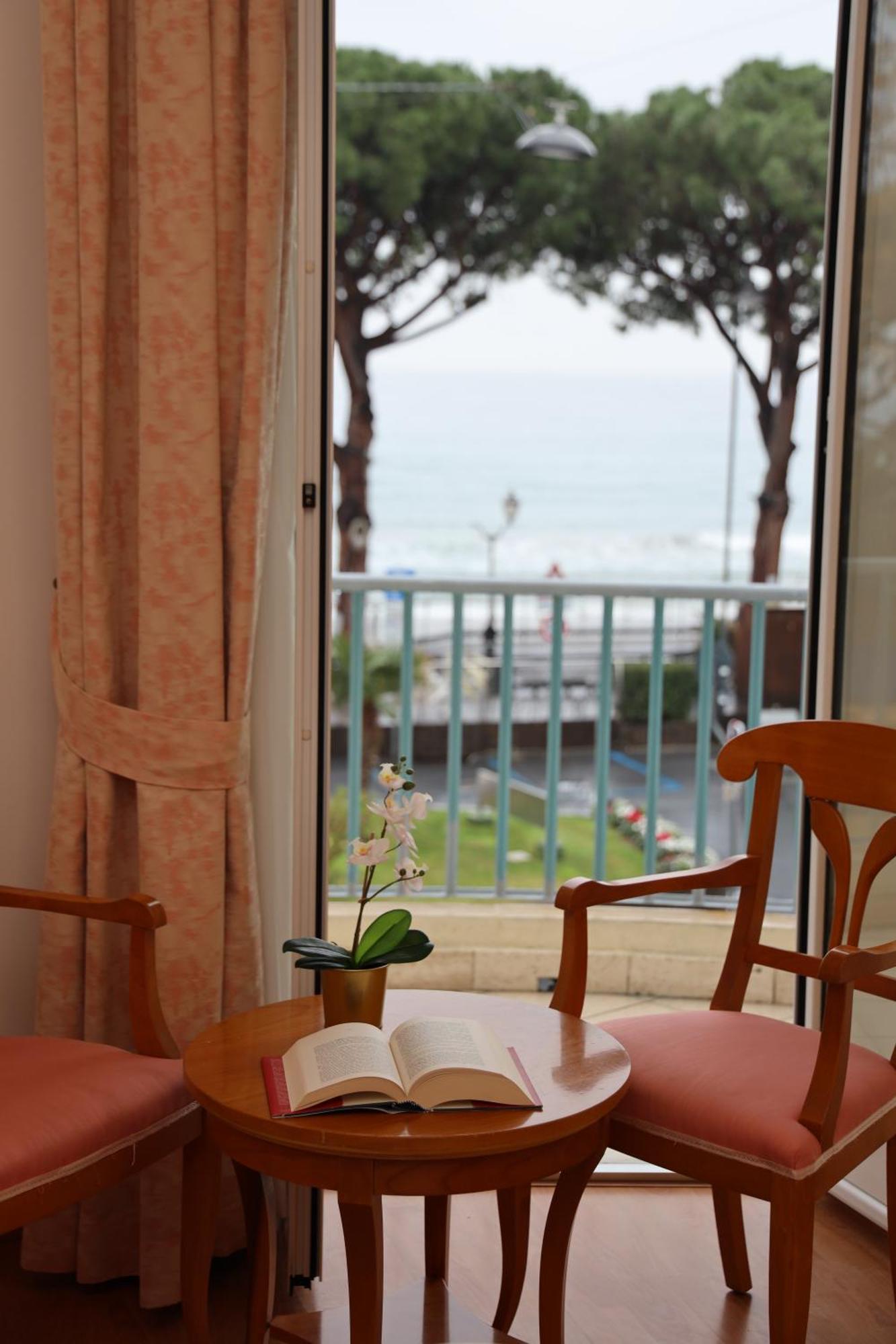 Hotel Majestic By Lvg Hotel Collection Alassio Exterior photo